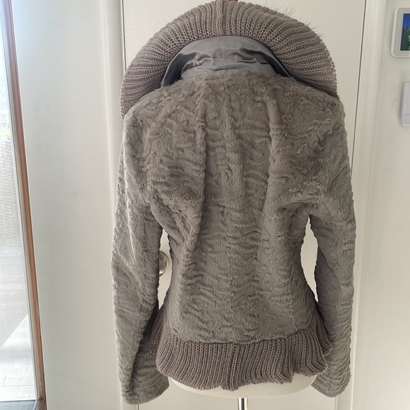 Grey Fur Knit Designer Jacket - Picture 5 of 10